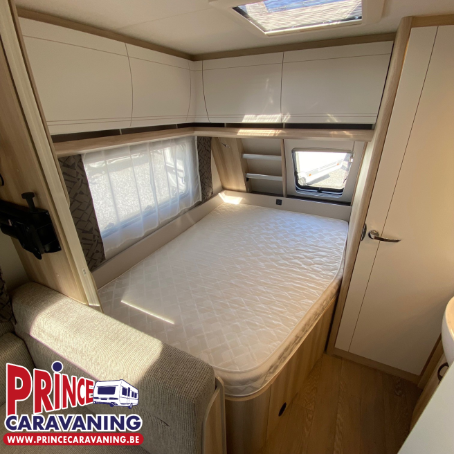 Hobby De Luxe 400 SFe