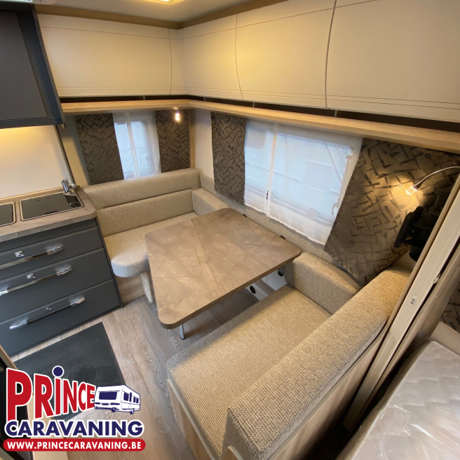 Hobby De Luxe 400 SFe