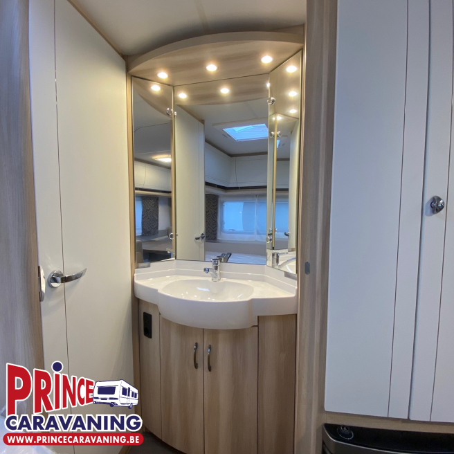 Hobby De Luxe 400 SFe