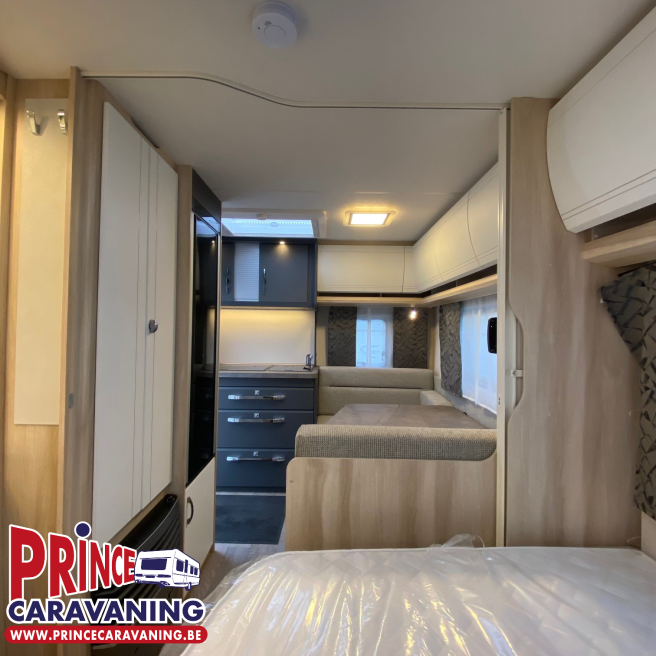 Hobby De Luxe 400 SFe