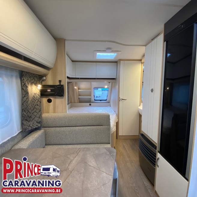 Hobby De Luxe 400 SFe