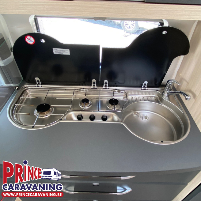 Hobby De Luxe 460 UFe