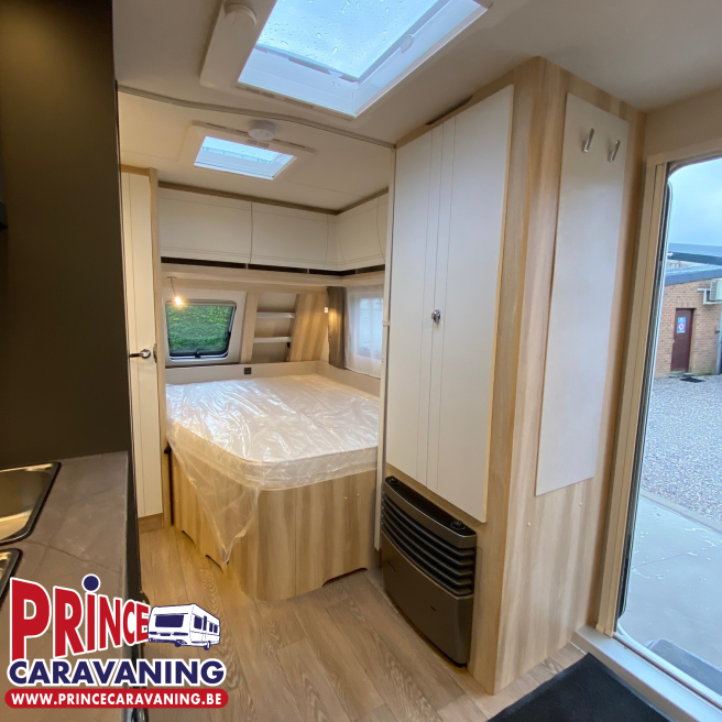 Hobby - De Luxe 460 UFe