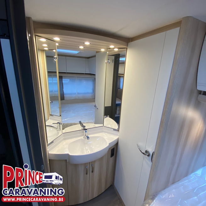 Hobby - De Luxe 460 UFe