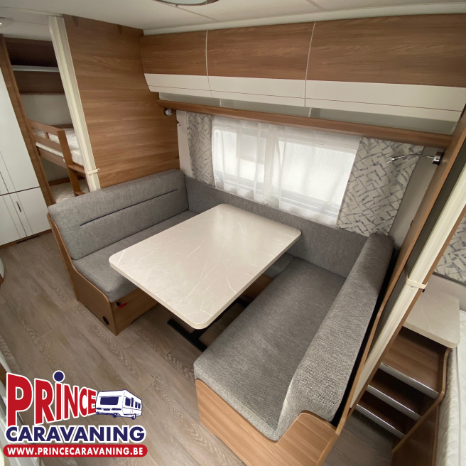 Hobby De Luxe 545 KMF