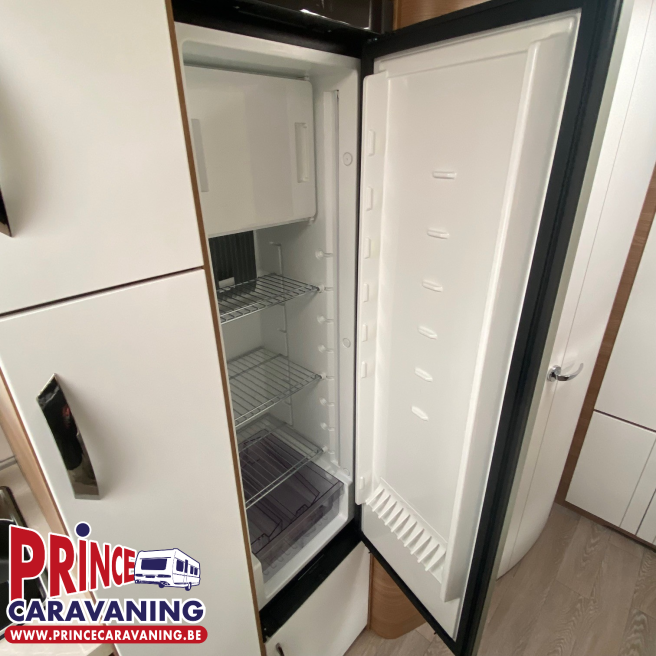 Hobby De Luxe 545 KMF