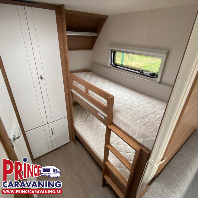 Hobby De Luxe 545 KMF