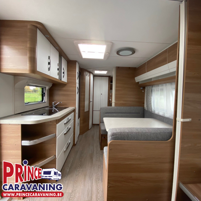 Hobby De Luxe 545 KMF