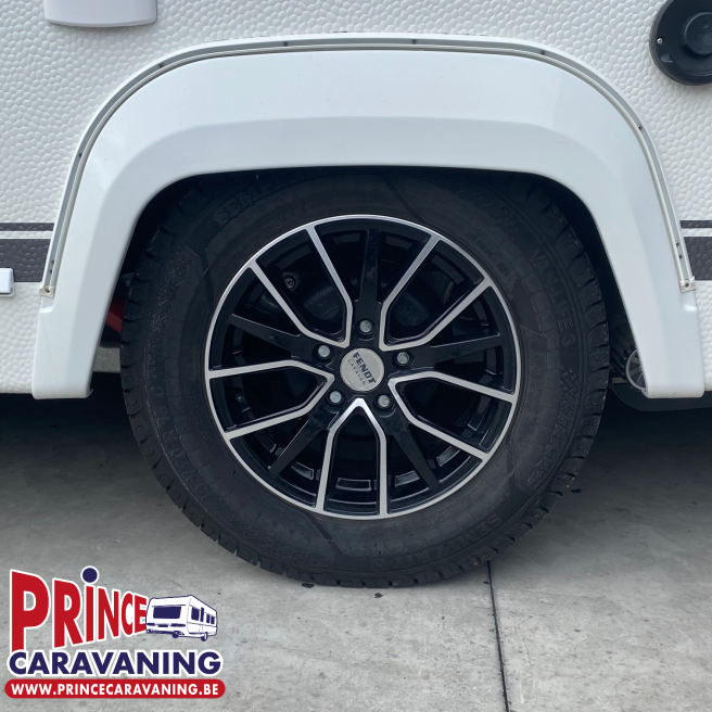 Fendt - Bianco Activ 390 FHS