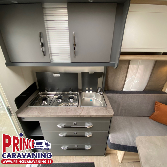 Hobby De Luxe 400 SFe