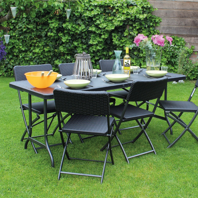 Table pliante extérieure effet rotin